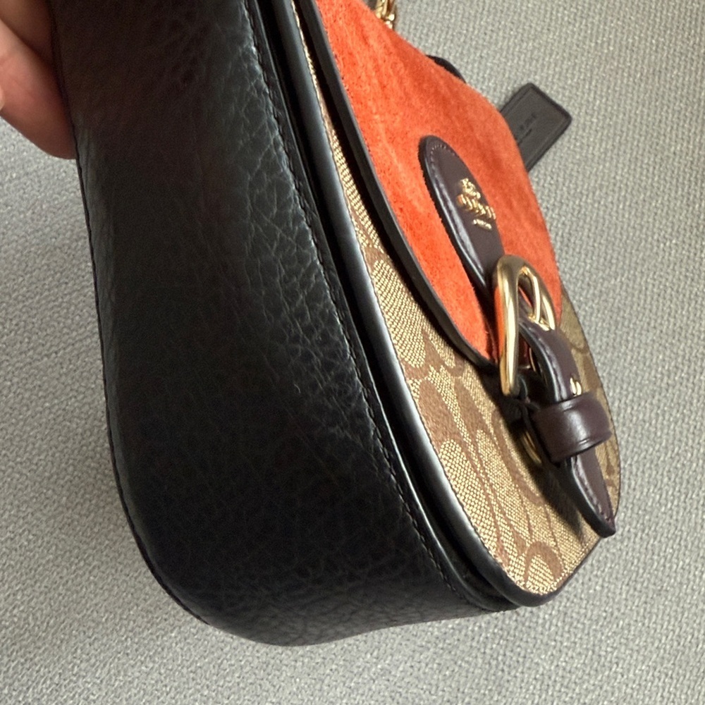 Coach. Kleo bag Signature Canvas Suede - Picture 5 of 14